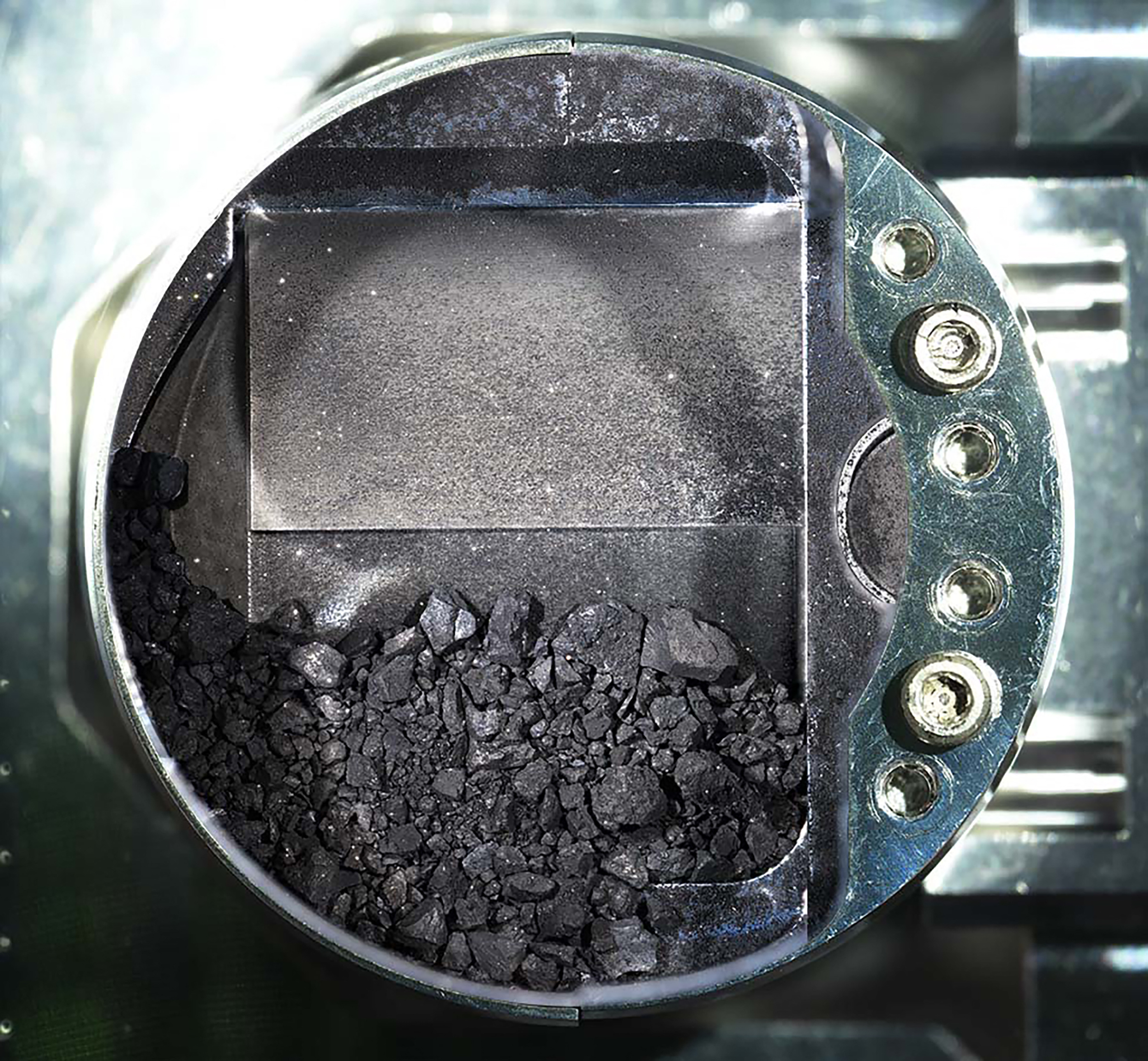 Bazele ADN și ARN, constituenți cheie ai vieții, descoperite în probleme prelevate de pe asteroidul Ryugu: ce înseamnă asta