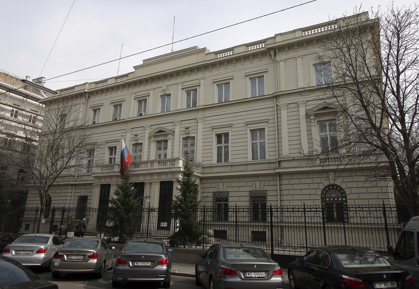 Kremlinul ascultă de pe acoperișurile Vienei. Au revenit platformele rusești de interceptare a semnalelor din timpul Războiului Rece