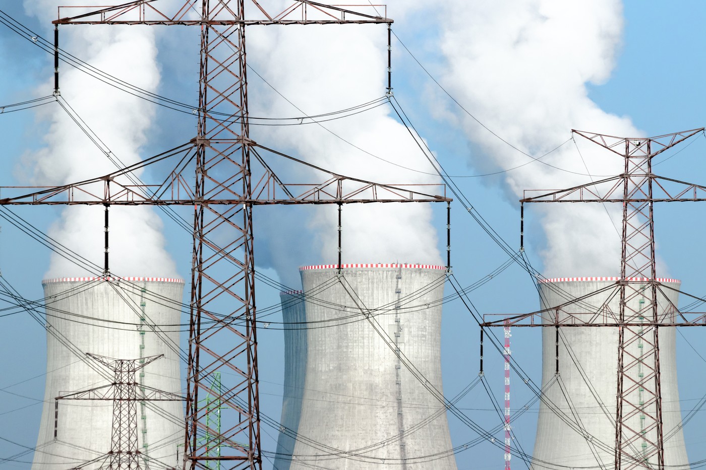 Tranziția de la combustibilii fosili, accelerată brusc de război. Cea mai gravă perturbare a pieţelor energetice din ultimele decenii