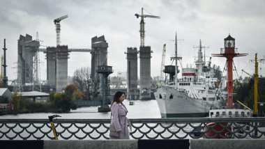 imagine cu portul din Kaliningrad