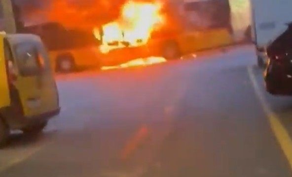 Mai multe persoane au murit în Elveția, după ce un bărbat și-ar fi dat foc într-un autocar și vehiculul a fost mistuit de flăcări