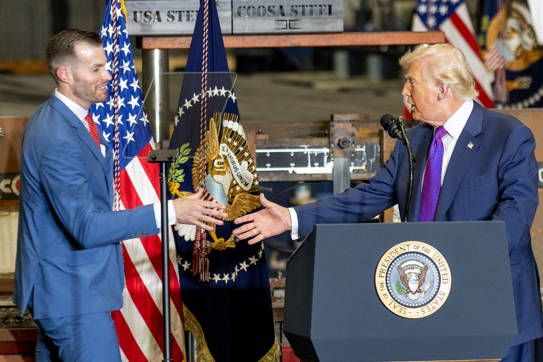 Candidatul pentru Congres susţinut de Trump nu a câștigat în Georgia. Urmează un nou tur de scrutin, contra unui democrat