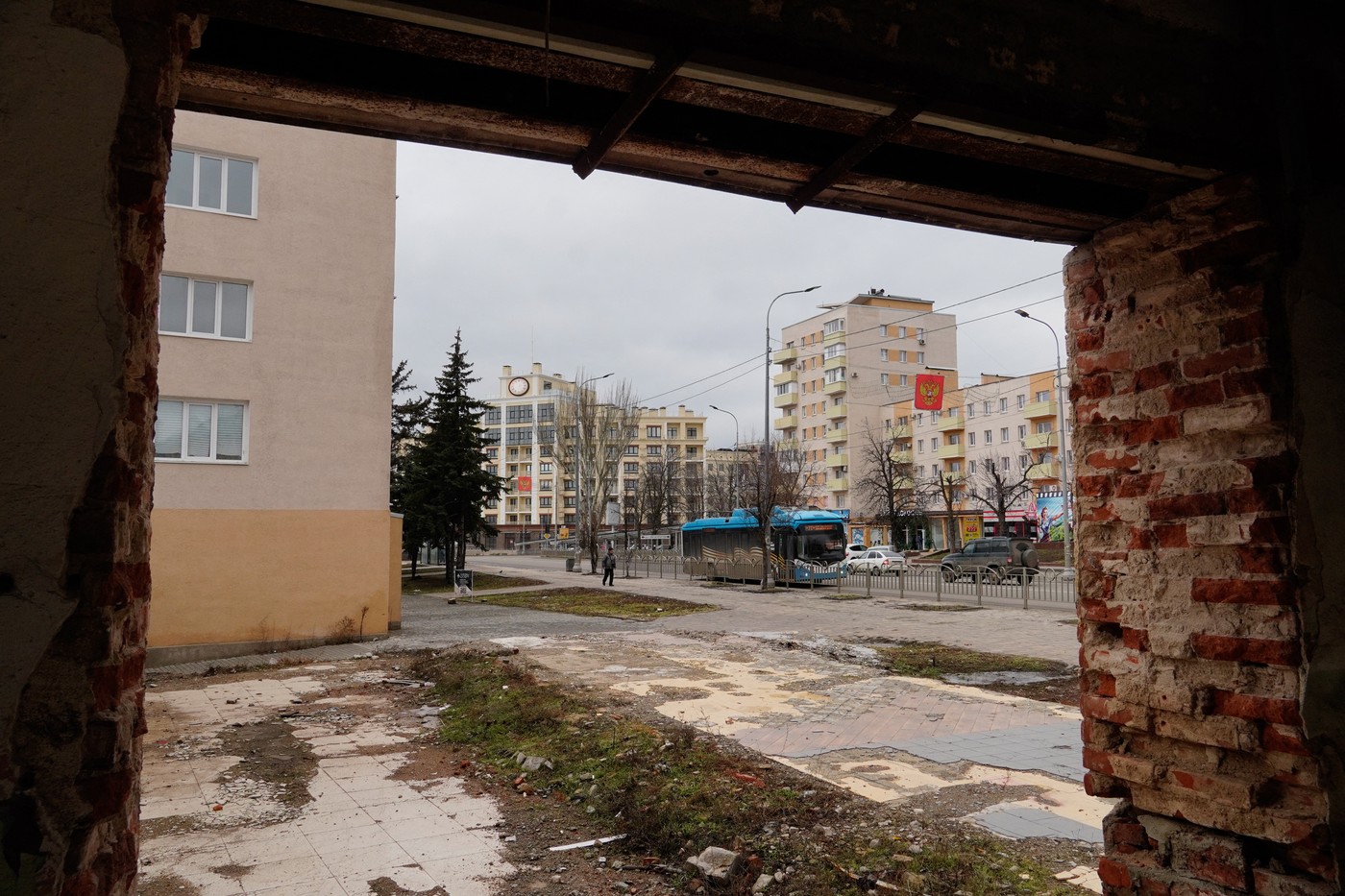 Noua metodă prin care sunt alungați ucrainenii din Mariupol: Autoritățile ruse taie utilitățile pentru a confisca locuințe