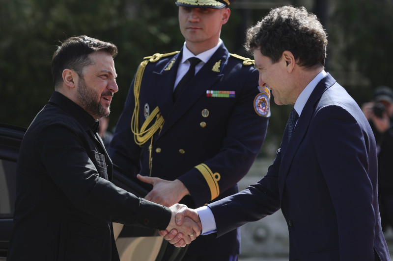 INSTANT_COTROCENI_ZELENSKYY_01_INQUAM_Photos_Octav_Ganea