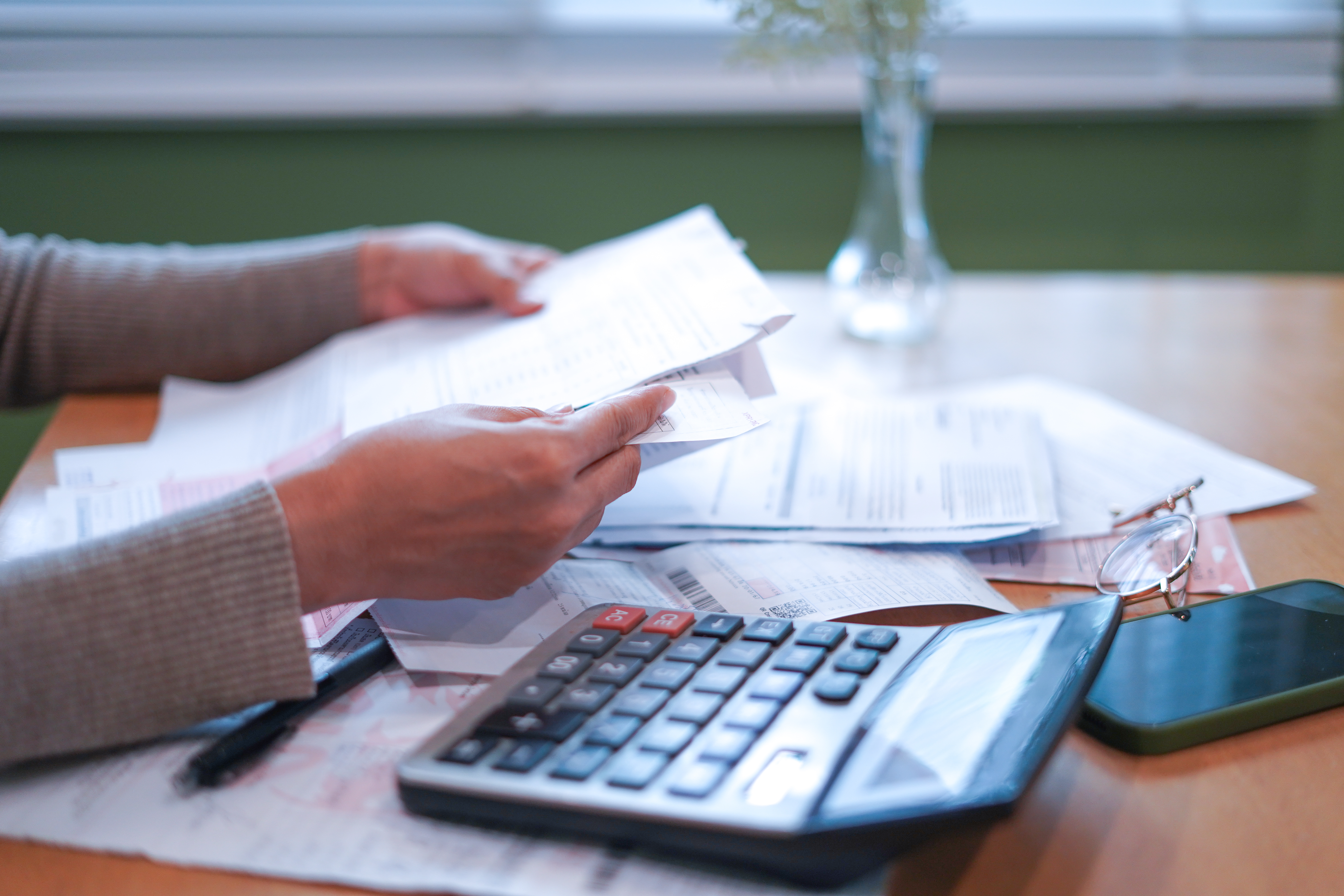 Câți ani se scad din vârsta de pensionare pentru Grupa I de muncă. Ce perioade de vechime sunt recunoscute de Casa de Pensii