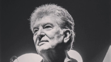 mugurel vrabete holograf