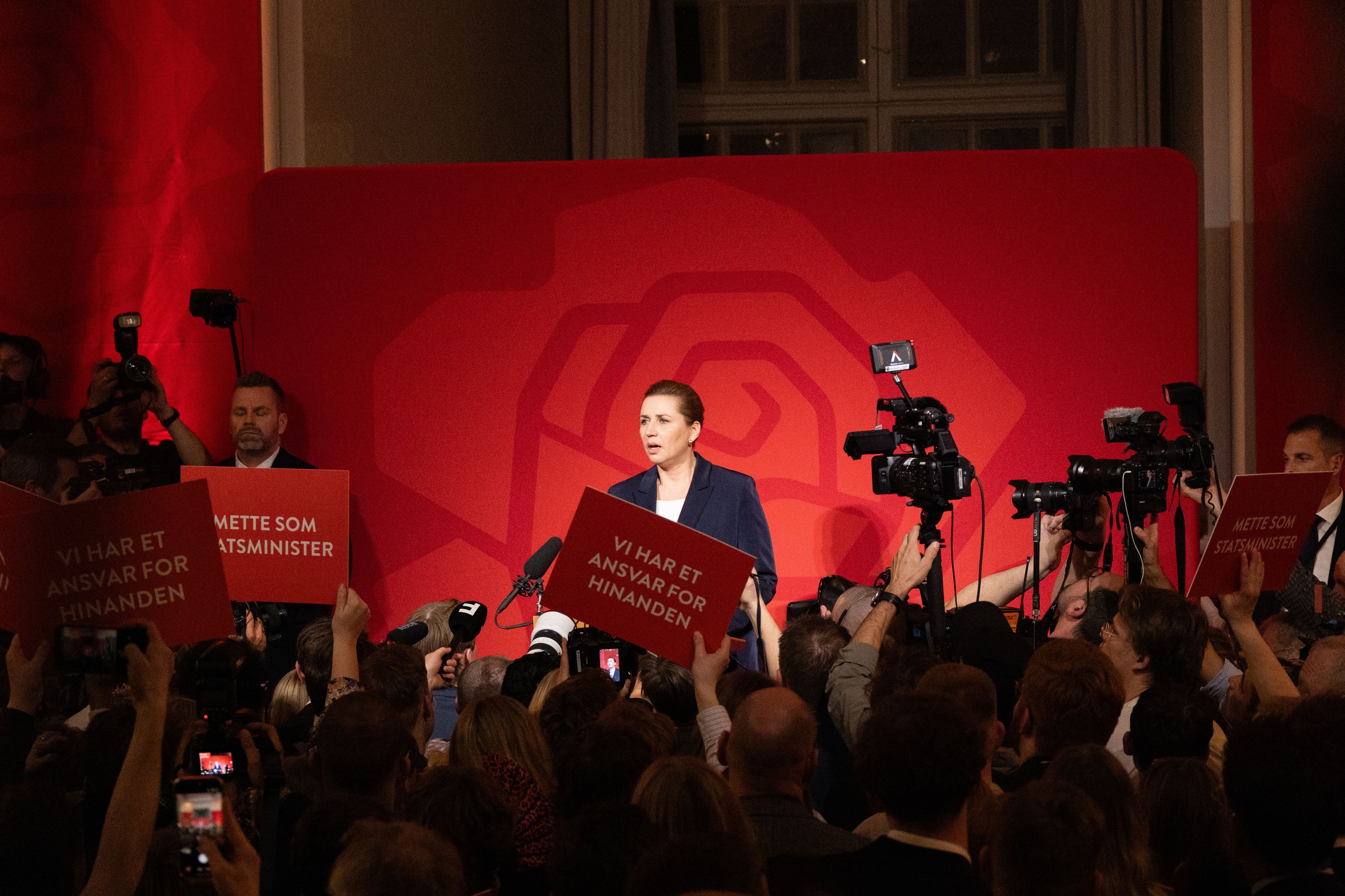 Mette Frederiksen câștigă alegerile anticipate din Danemarca, dar urmează discuții dificile pentru formarea unei coaliții