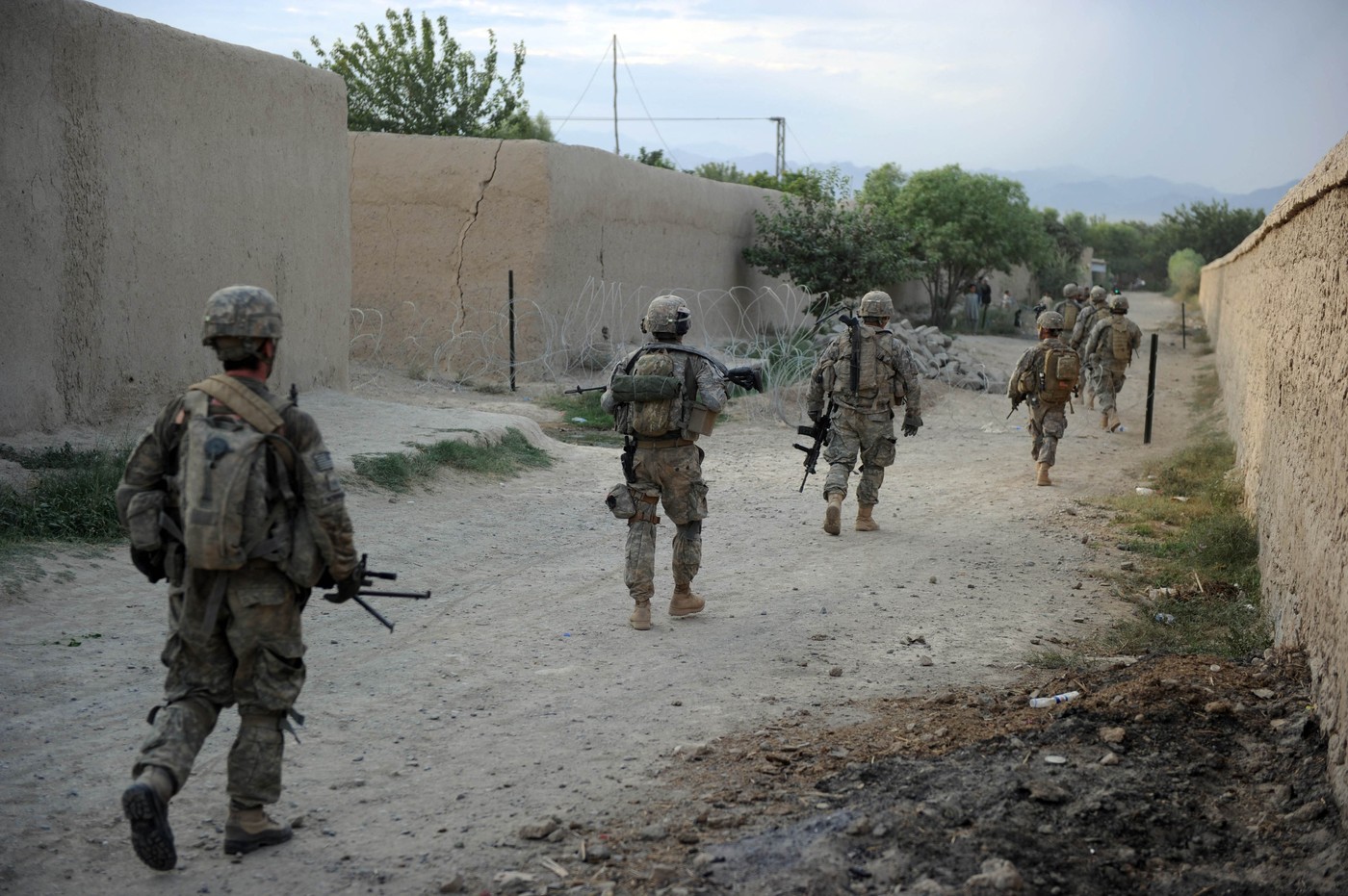 Pentagonul analizează trimiterea a încă 10.000 de militari în Golf. „Un nou semnal că un atac la sol este pregătit” (Axios)