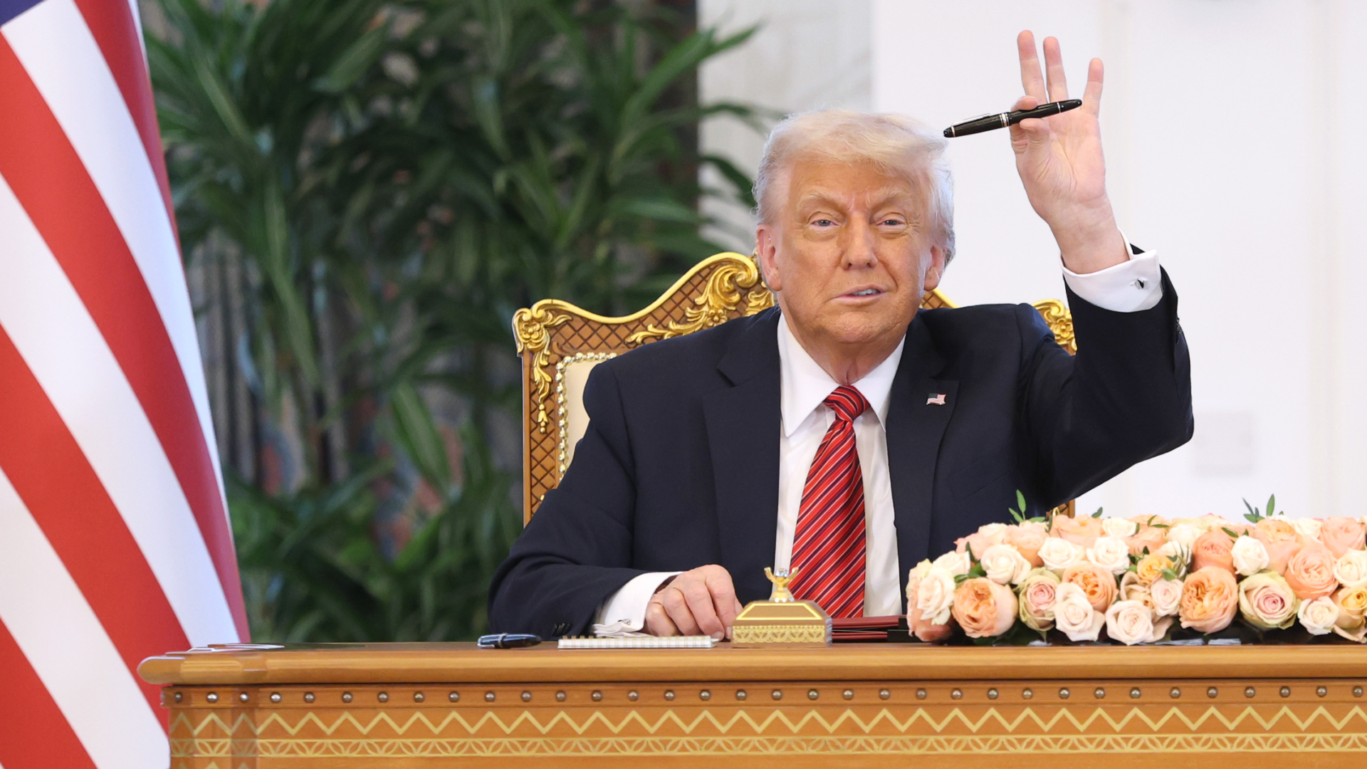 Decizie fără precedent în SUA: semnătura lui Donald Trump va apărea pe bancnotele americane