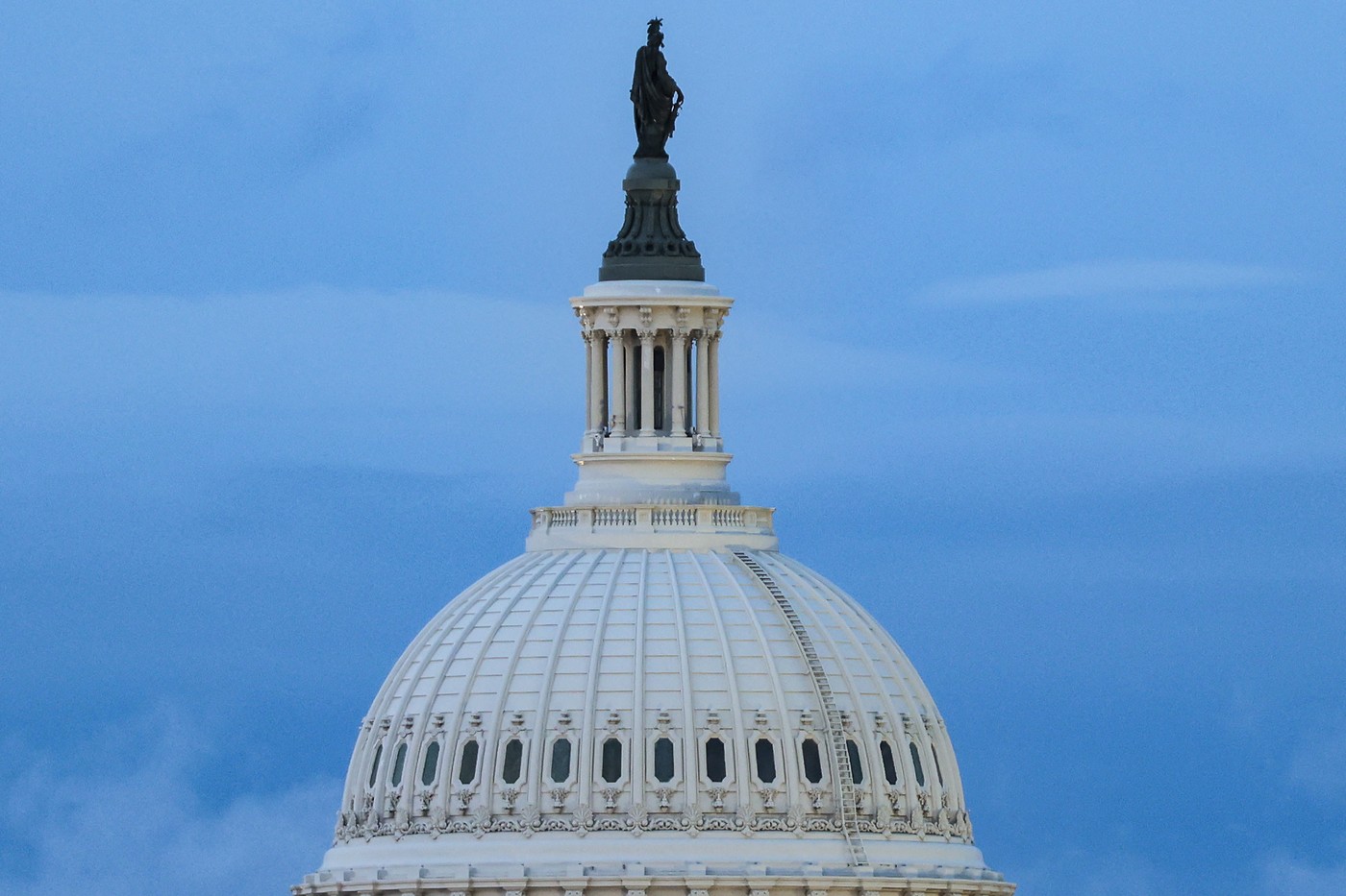 Deputați ruși, sancționați de SUA, invitați în Congres. Li s-a organizat tur privat, au filmat, și-au făcut selfie