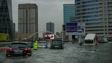 dubai eau inundatii