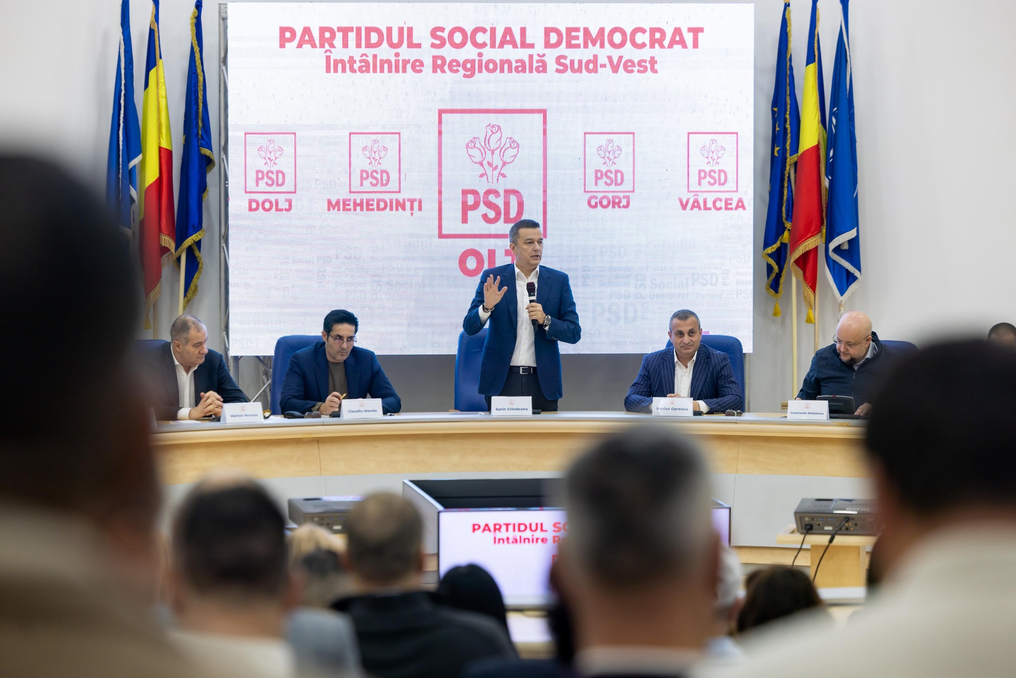 Grindeanu spune că are susținerea filialelor PSD din Regiunea Sud-Vest pentru ieșirea de la guvernare. „Nu putem fi prizonieri”