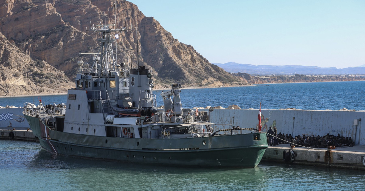 Tragedie în Mediterană: 22 de migranți, morți după șase zile în derivă. Supraviețuitorii spun că victimele au fost aruncate peste bord