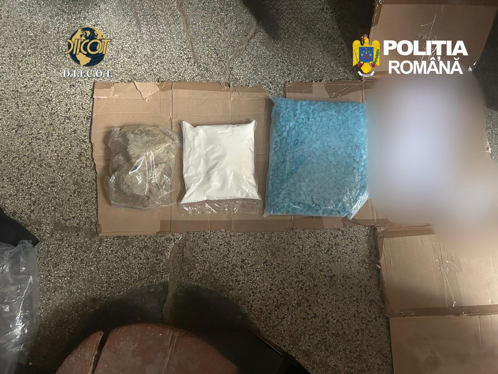 Adolescent de 17 ani din Arad, arestat pentru trafic de droguri. Ar fi vândut canabis, ketamină, ecstasy și cocaină în Capitală