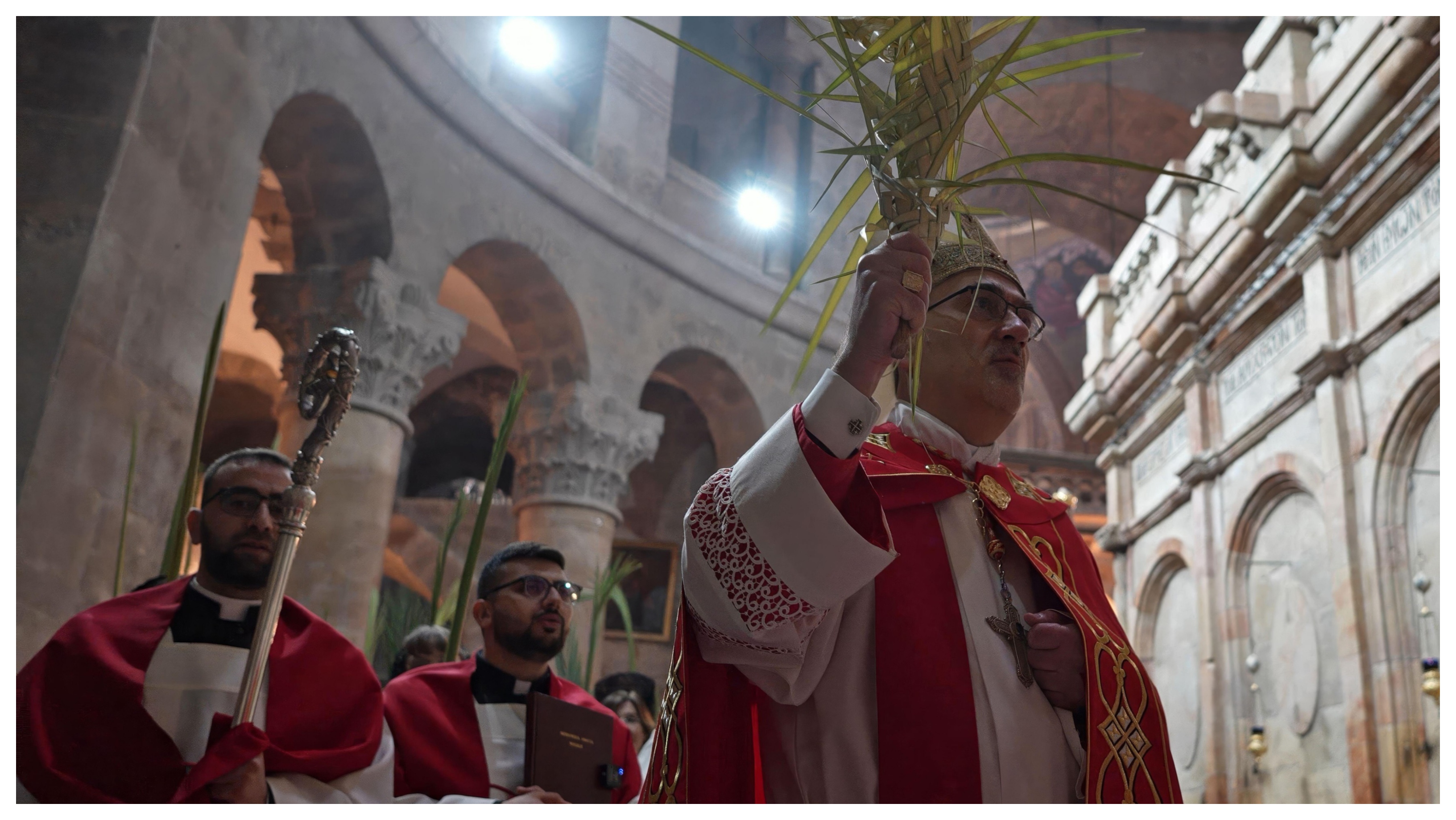Patriarhul latin al Ierusalimului, împiedicat de poliţia israeliană să celebreze Duminica Floriilor la Biserica Sfântului Mormânt