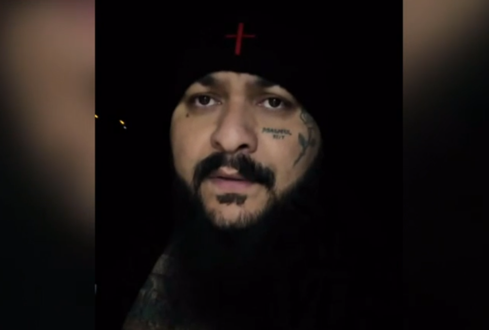 Dani Mocanu și fratele său au fost aduși în România pentru a-și executa pedepsele cu închisoarea. „Dacă vedeți asta, m-au arestat”