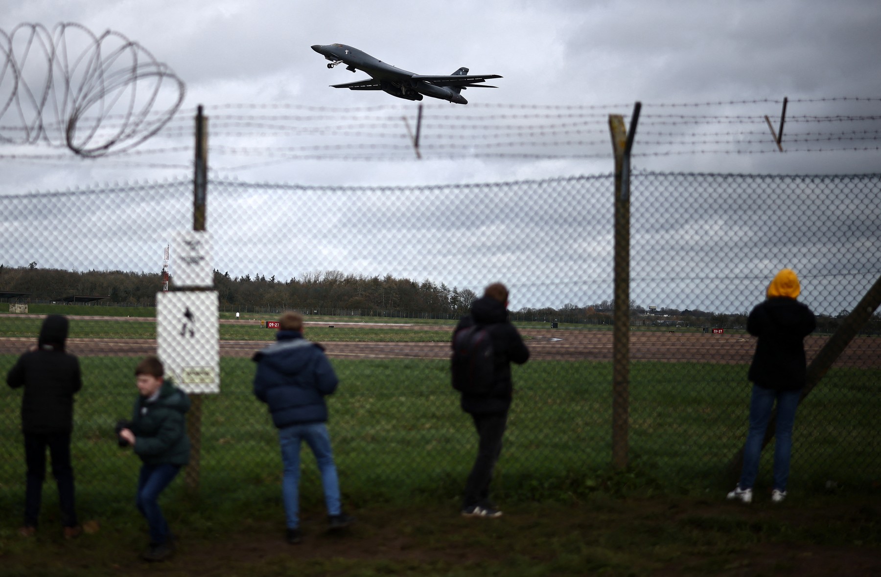 Marea Britanie permite americanilor să-i folosească bazele militare pentru lansarea de atacuri asupra Iranului