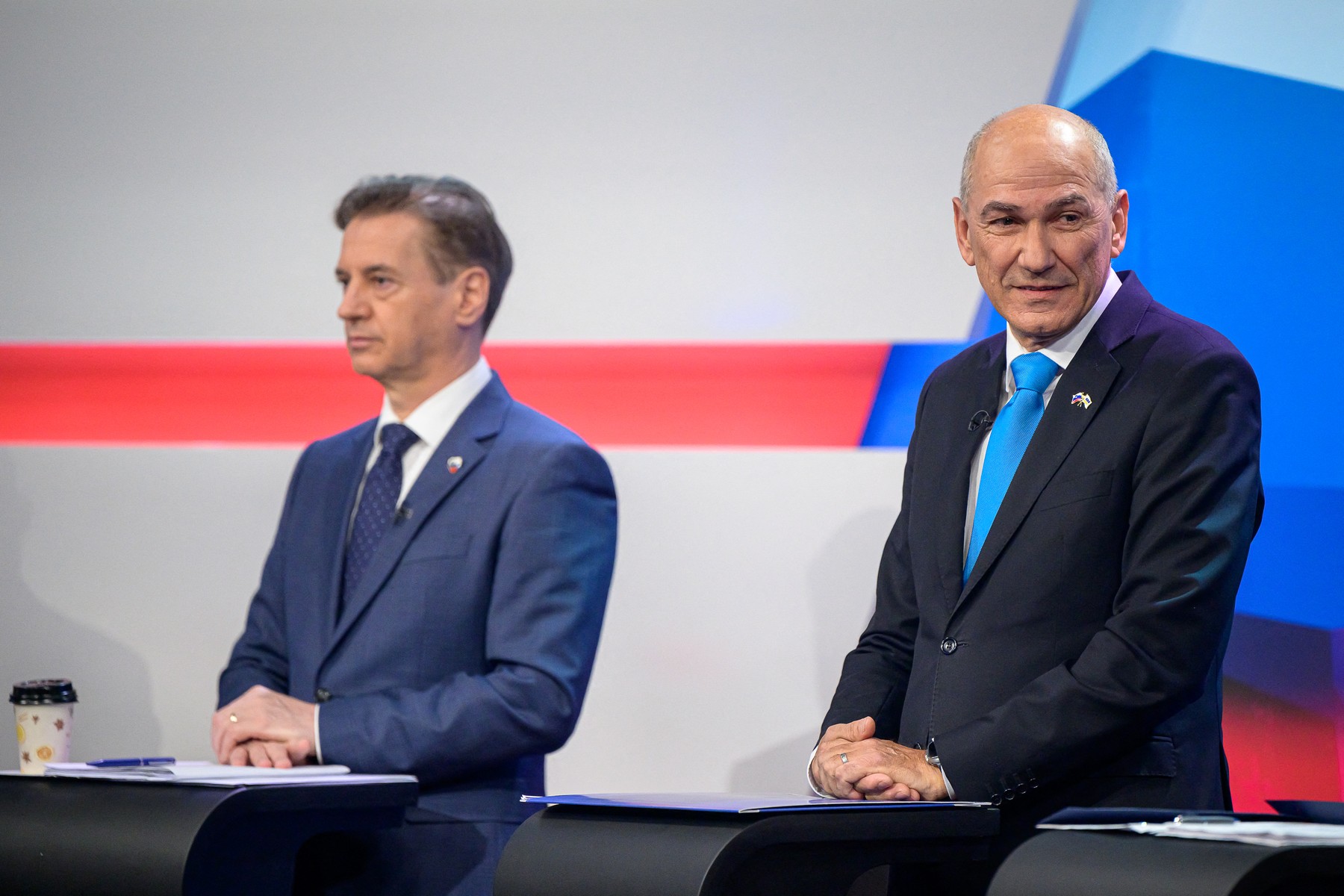 Alegeri parlamentare în Slovenia: luptă dură între partidul actualului premier, Robert Golob, și cel al ultraconservatorulu Janez Jansa