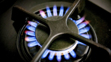 gaze aragaz flacara ochi aprins