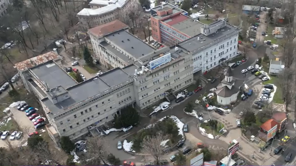 Construit după un proiect al arhitecților germani, pe un teren donat de Casa Regală, Spitalul CF2 a ajuns o ruină