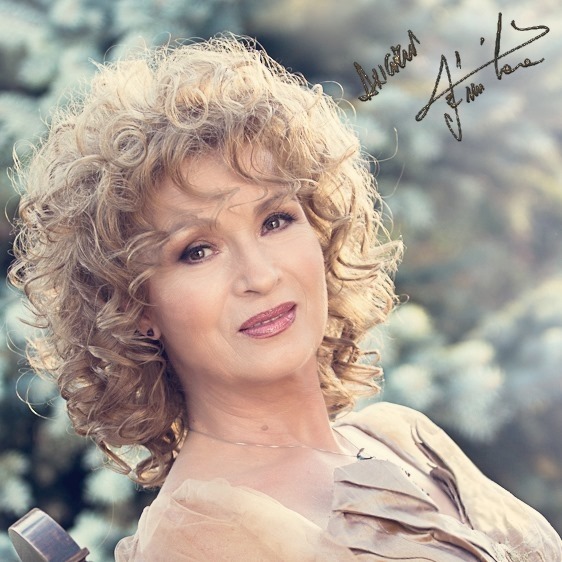 Angela Similea, scrisoare deschisă: nu mi s-a cerut acordul pentru folosirea piesei „Casa mea” în campania Distrigaz. Reacția companiei