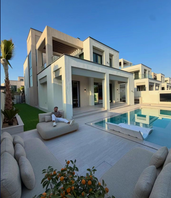 Prețurile caselor de lux din Dubai scad vertiginos. Vile scoase la vânzare cu 25% mai ieftin