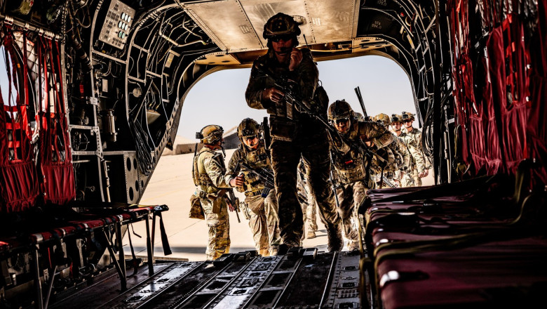 Trump ia în calcul o operaţiune de mare risc pentru extragerea a 450 kg de uraniu din Iran (WSJ)