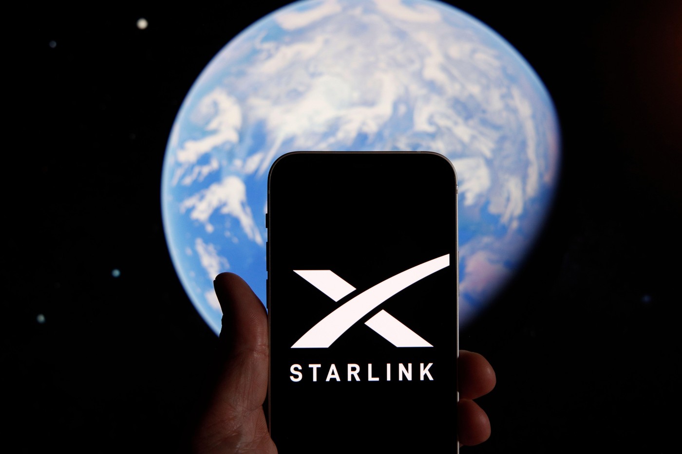 Un satelit Starlink, din rețeaua lui Elon Musk, a înregistrat o anomalie pe orbită