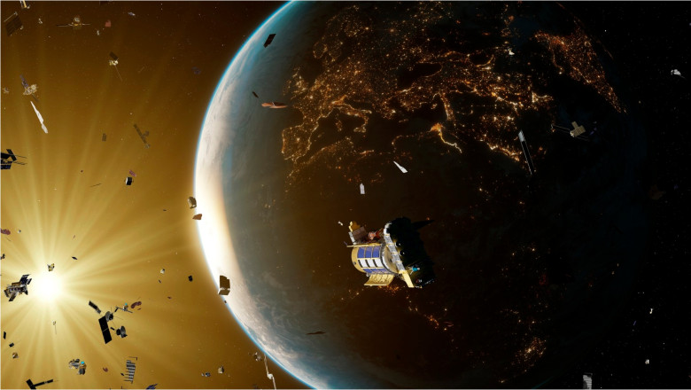 resturi de sateliți pe orbita terestră