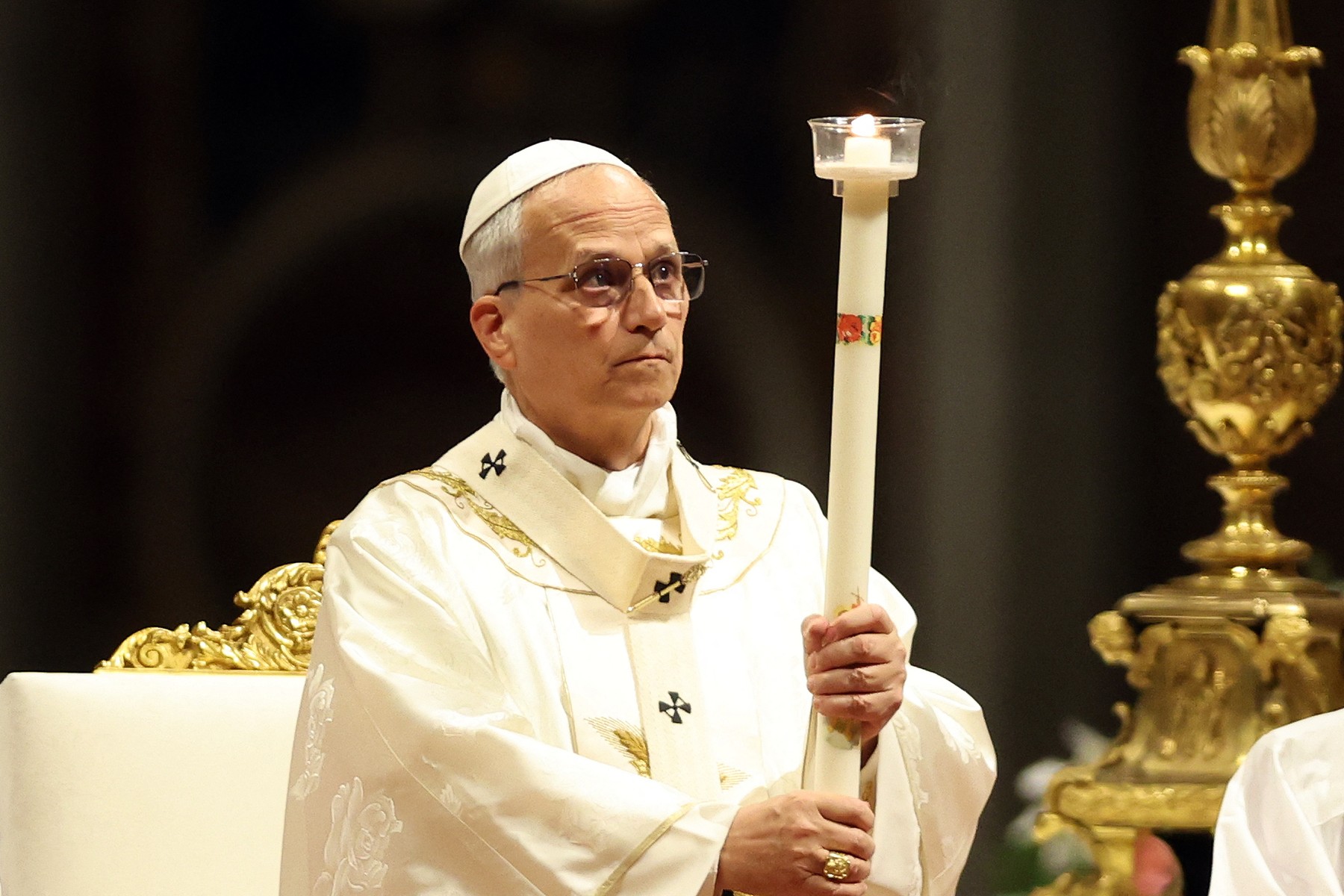 Îndemnul papei Leon către lume, din timpul vigiliei pascale de sâmbătă seară, în contextul războaielor: „Să nu ne lăsăm paralizaţi!”