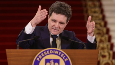 nicusor dan face declaratii la palatul cotroceni