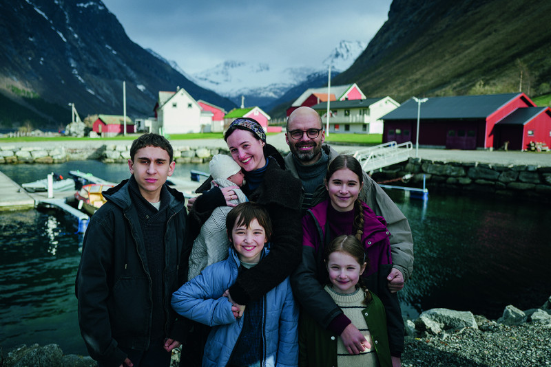 Fjord Family Picture_photo credits Tudor Panduru
