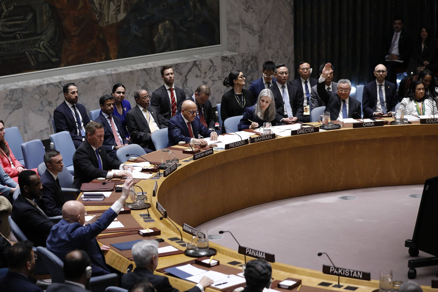 Pacientul e slăbit, dar mai sunt speranțe. ONU și UE, posibile victime ale războiului din Iran. Cum poate supraviețui multilateralismul