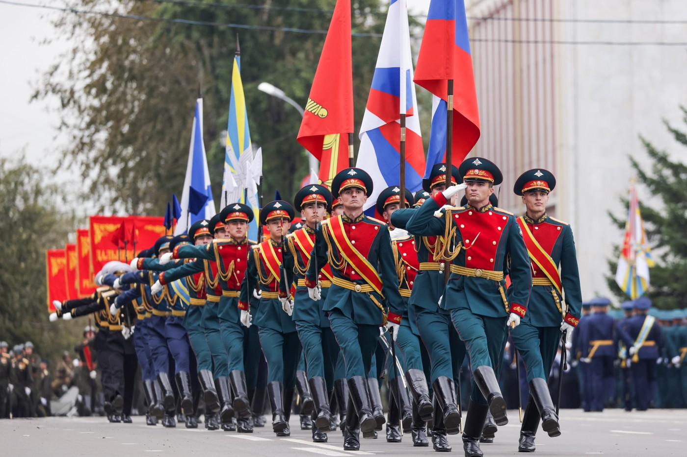 Un posibil război deschis cu Rusia, principala preocupare a şefului Statului Major francez. Câți militari ar putea avea Putin în 2030