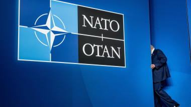 Donald Trump, în timpul unei conferințe de presă organizate după summitul NATO la World Forum din Haga.