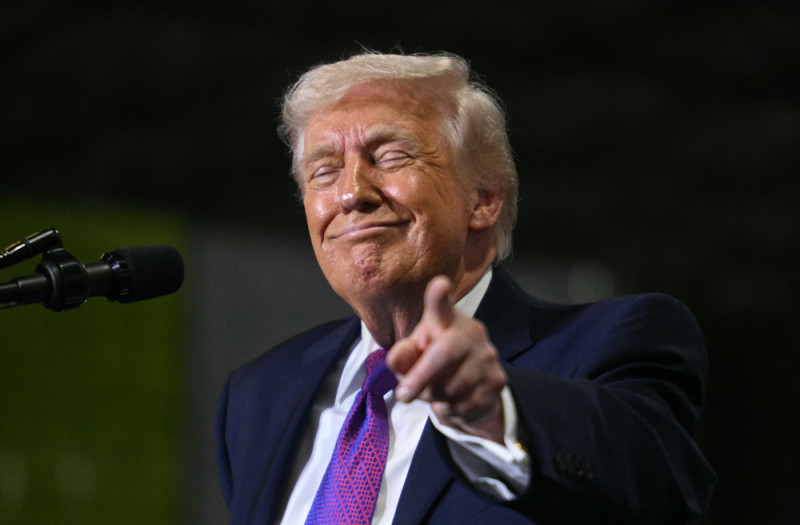 Se simte bine Trump? Experții avertizează că „narcisismul” și „nesiguranța” îl copleșesc, după vorbele grele aruncate Iranului și papei 2 Donald Trump