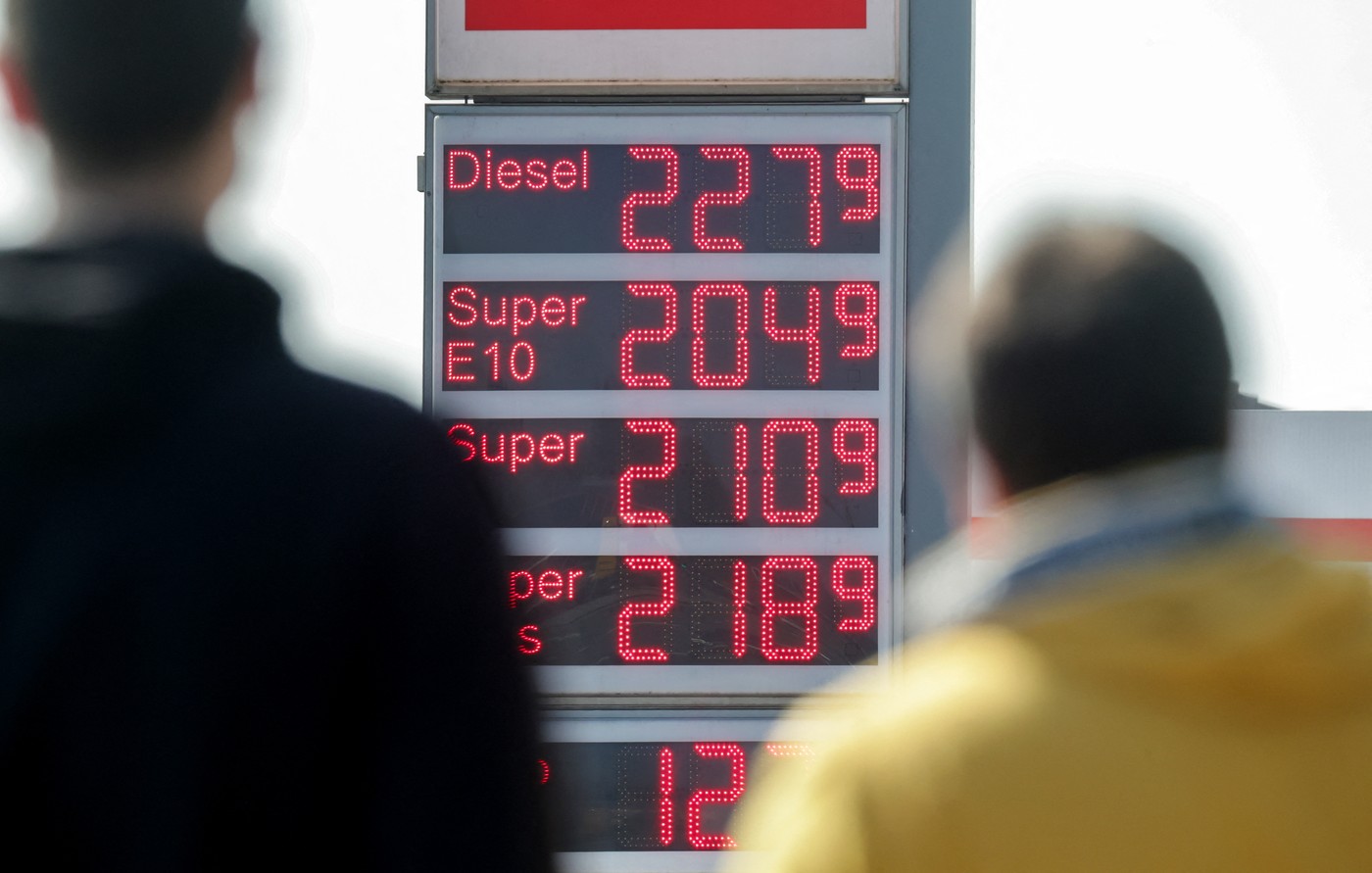 Benzinăriile din Germania vor putea să majoreze preţurile doar o dată pe zi