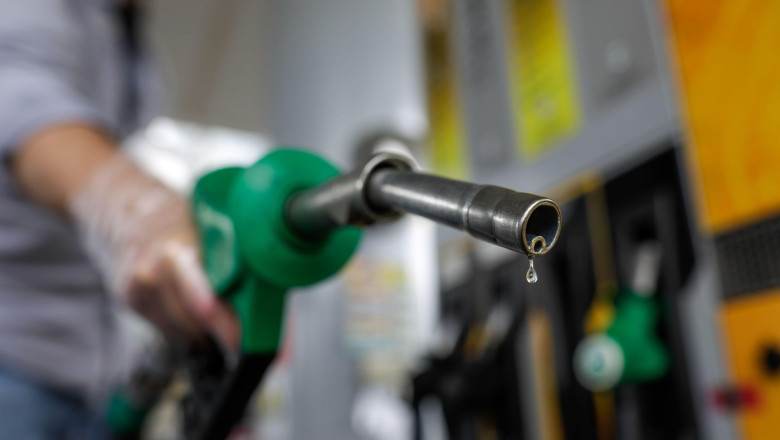 Traian Băsescu spune că „România poate evita o penurie de carburanți”. Ce îl îngrijorează însă pe fostul președinte