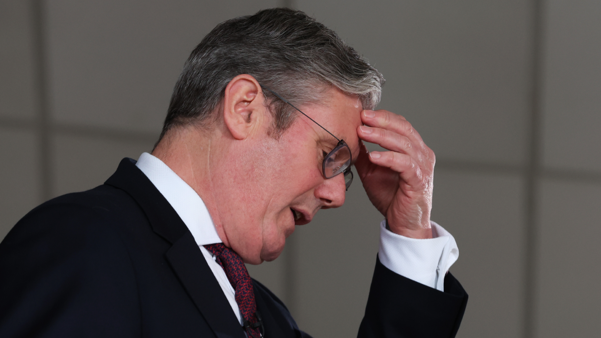 „Nu este războiul nostru”. Starmer exclude implicarea în războiul cu Iranul și avertizează asupra unei „furtuni” economice