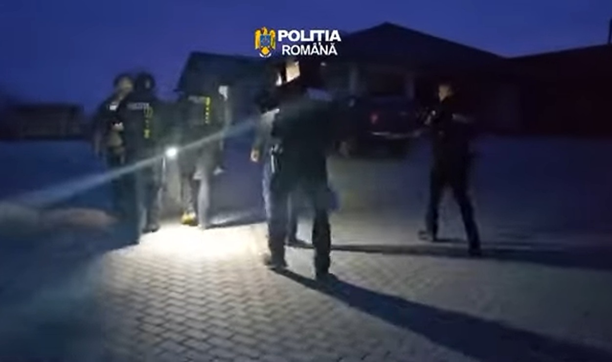 20 de percheziţii în judeţul Mureş, la persoane suspectate că se racordau ilegal la reţeaua de electricitate