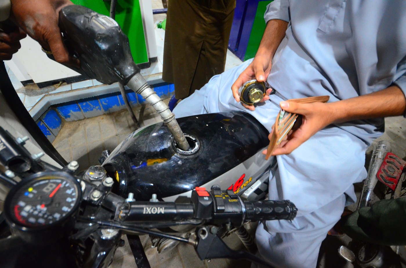 Criza combustibililor. Pakistanul introduce gratuitatea transportului public în Islamabad