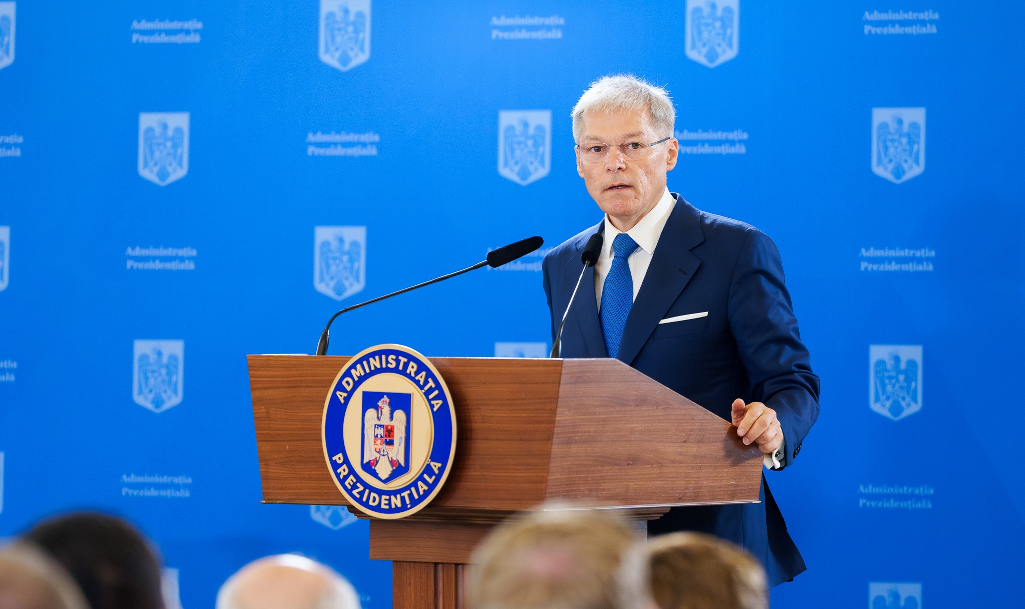 Dacian Cioloş a fost numit consilier prezidenţial de către Nicușor Dan