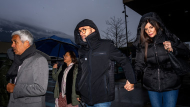 Jacques Moretti, Jessica Moretti și cei doi avocați ai lor. Foto Profimedia