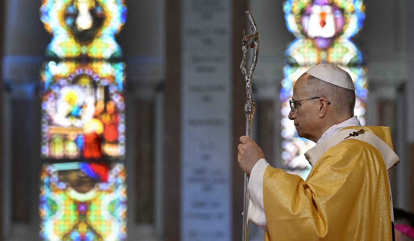 După ce i-a spus să se limiteze la „probleme morale”, JD Vance îi cere Papei Leon „să fie atent când vorbeşte despre teologie”