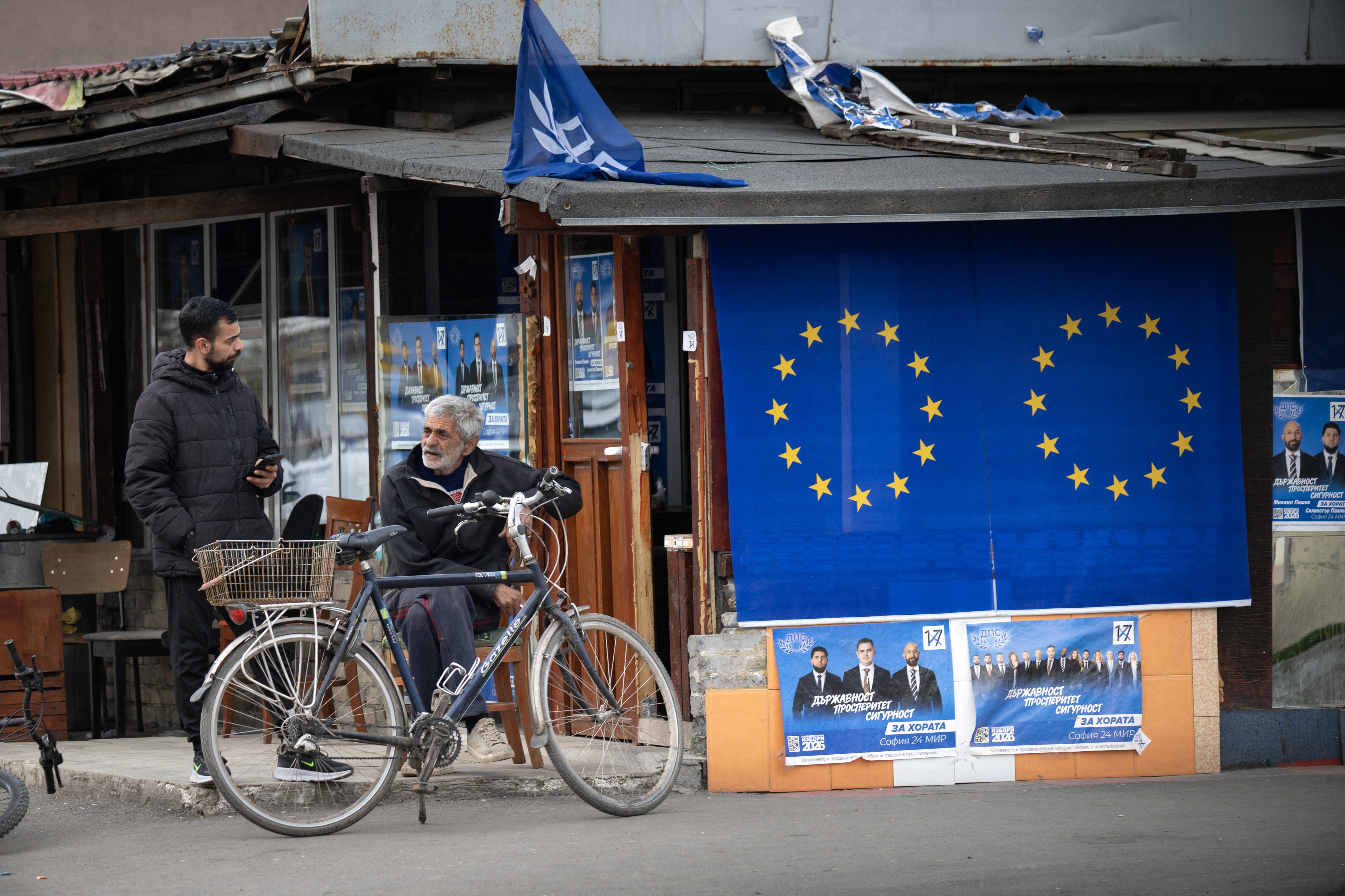 Alegerile din Bulgaria lasă UE în fața unei noi incertitudini pe flancul său estic. Mizele și riscurile scrutinului de duminică