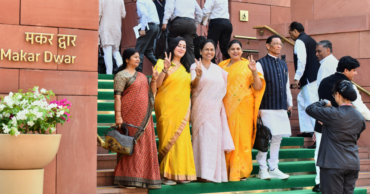 India vizează dublarea Parlamentului și 33% femei