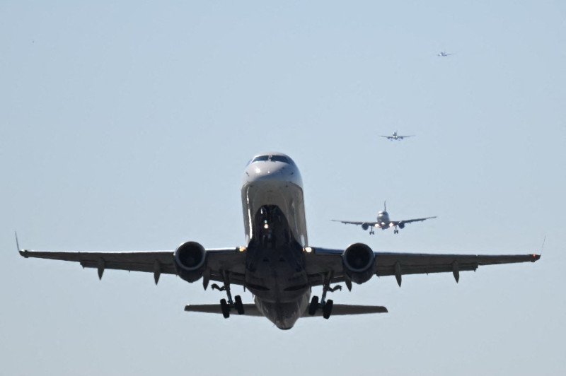 Avion