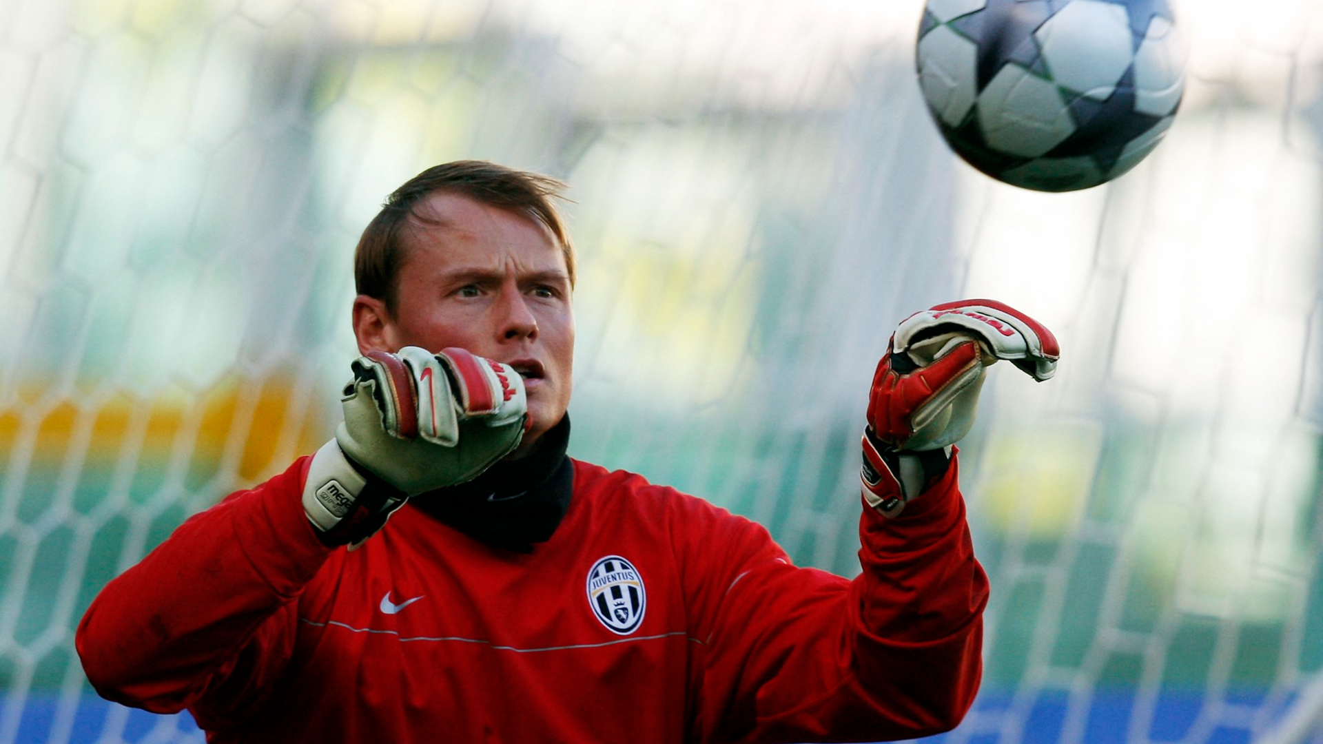 Tragedie în fotbal: Alex Manninger, fost portar la Arsenal și Juventus, mort la 48 de ani, după ce mașina sa a fost lovită de tren