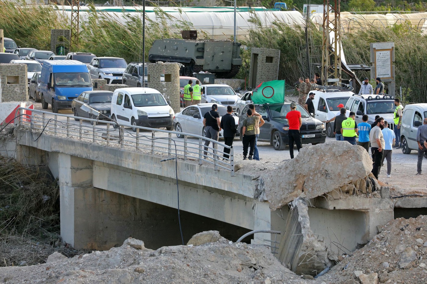 „Israel a distrus case, drumuri și copaci pe kilometri întregi”. Ce spun localnicii despre impactul războiului din sudul Libanului