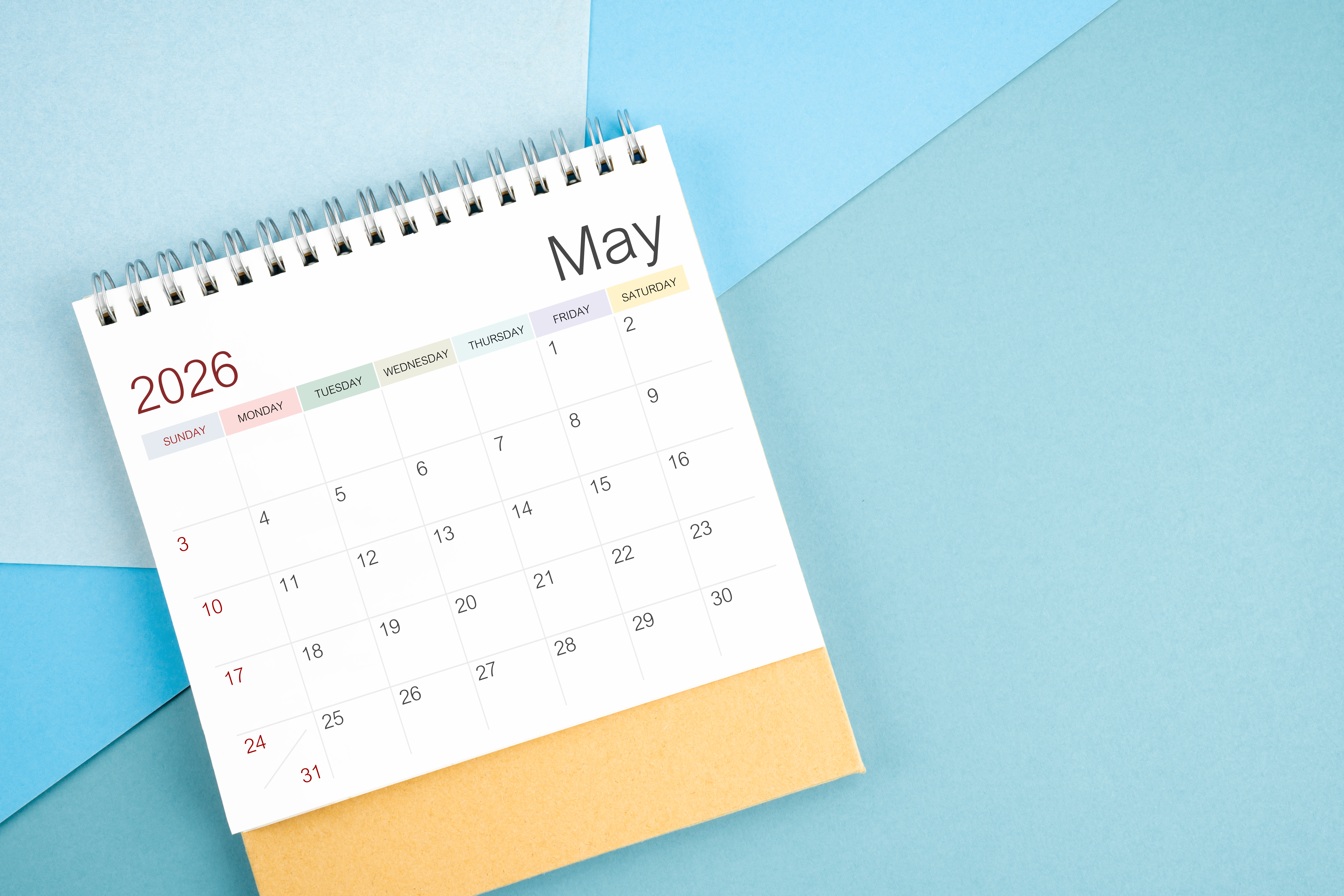 Minivacanța de 1 Mai 2026: Câte zile libere au elevii și angajații din România